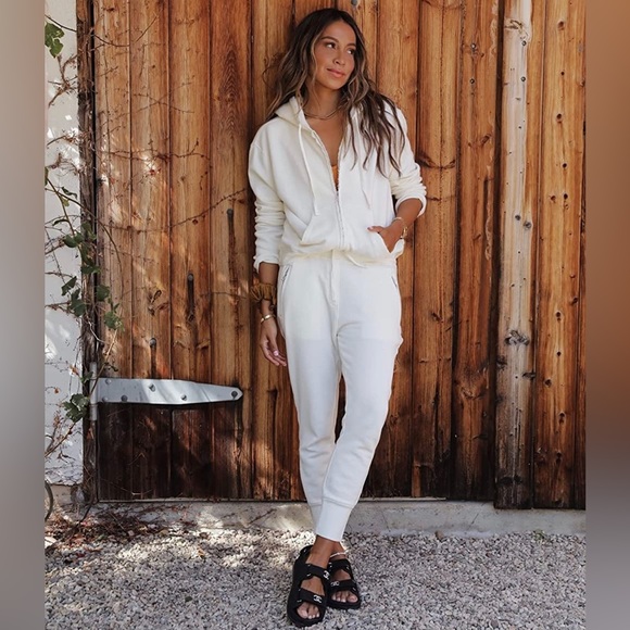 NWT Bandier x Sincerely Jules The Juniper Zip Up Hoodie Cream - Picture 2 of 10